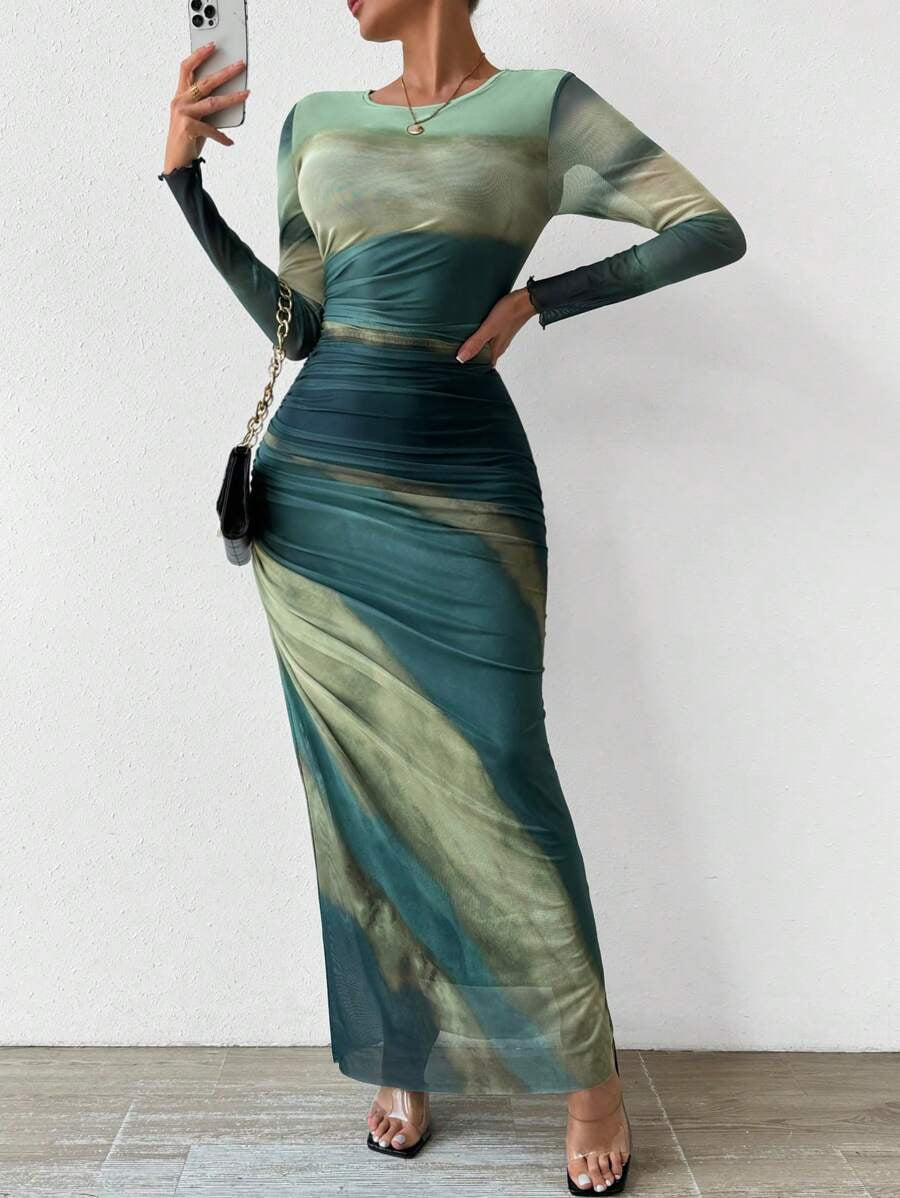 Round Neck Printed Maxi Dress - Bodycon Fit Everyday Elegance