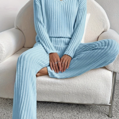 Casual Two-Piece Set for Women - Ideal for Home and Daily Outings