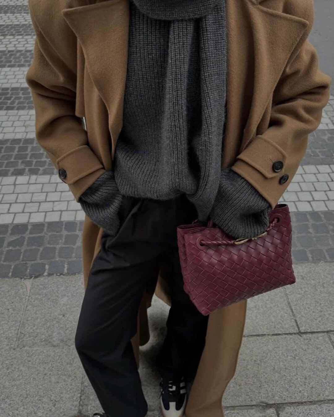 Lucia Elegant Woven Bag – Chic Handbag