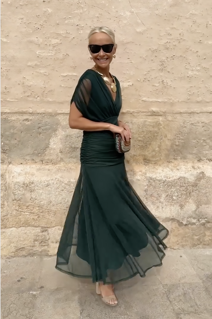V-Neck Maxi Dress - Sleeveless Occasion Maxi Dress with Flowy Silhouette for Evening Wear and Modern Event Styling