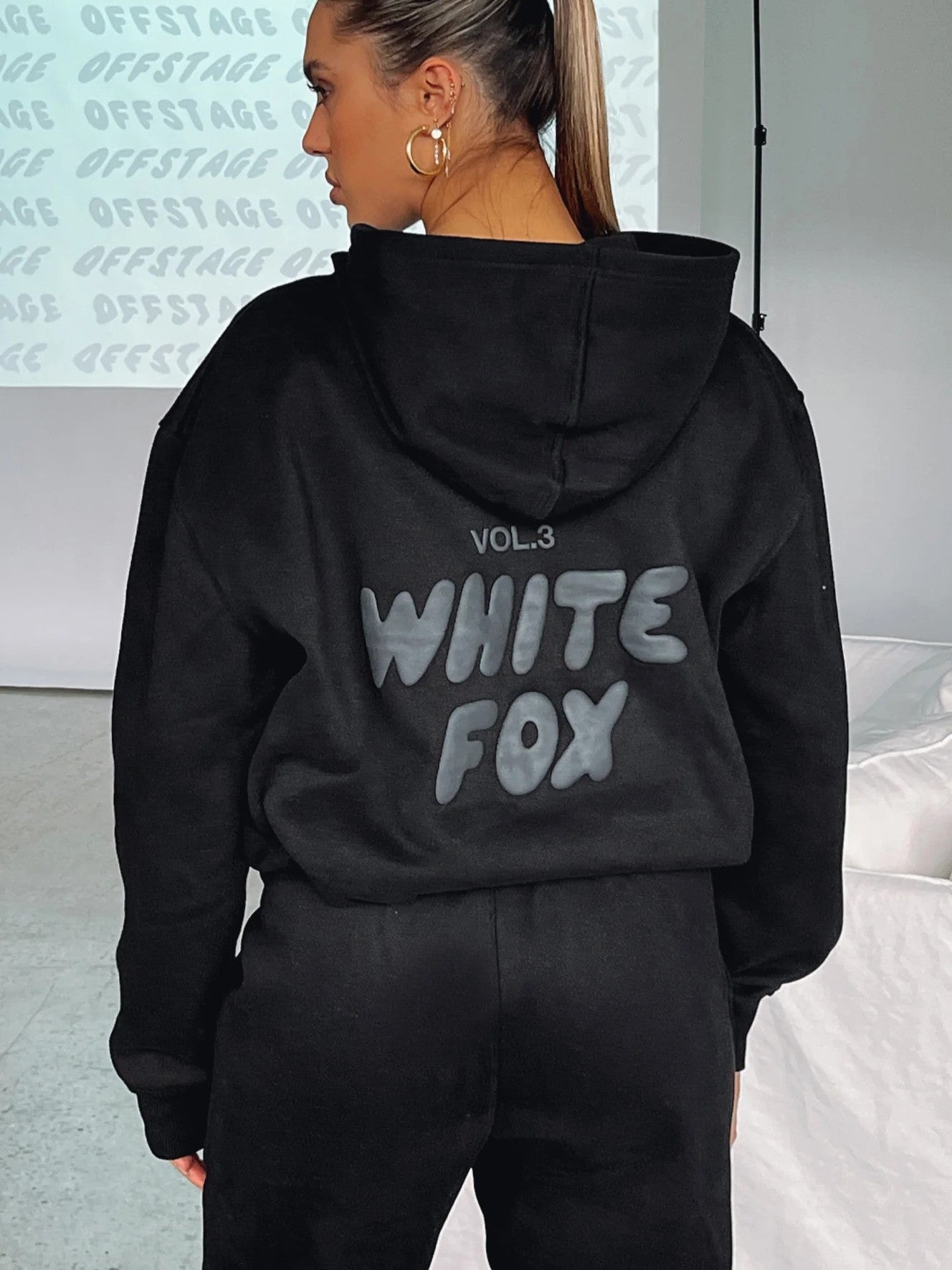Cropped Tracksuit Set - Relaxed Fit Two-Piece Loungewear with Back Print Detail